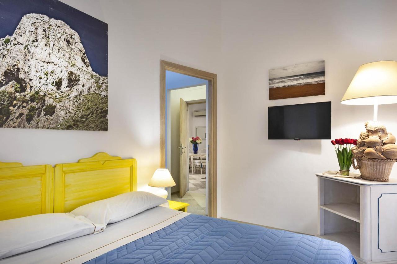 Iconic Luxury Suites Abbiadori Esterno foto